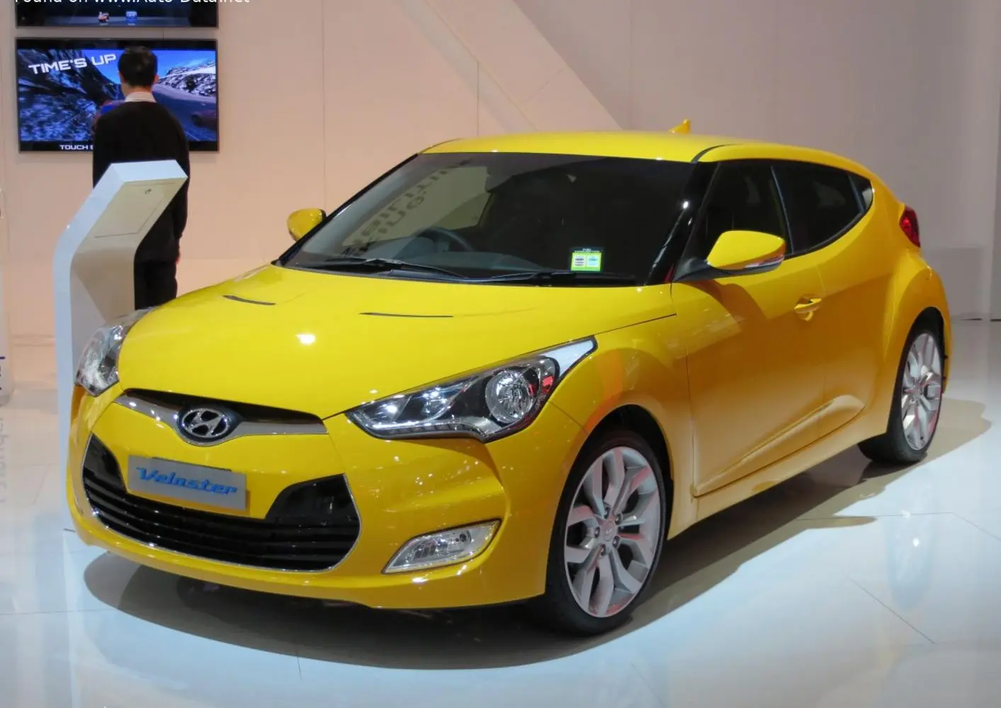 Hyundai Veloster-18