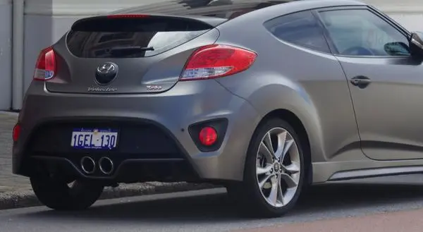 Hyundai Veloster (facelift 2015)-0
