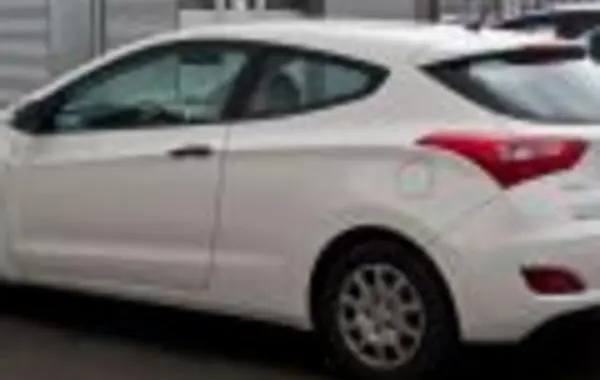 Hyundai i30 II Coupe-5