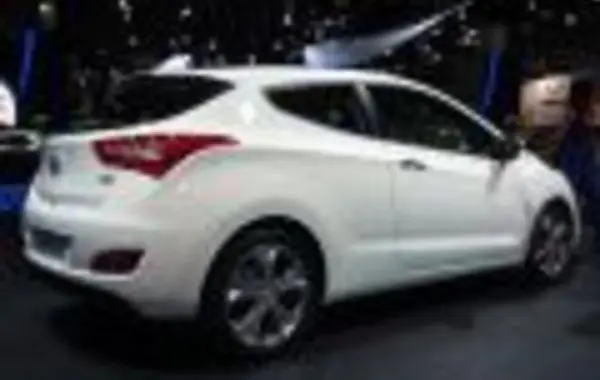 Hyundai i30 II Coupe-3