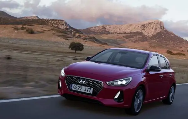 Hyundai i30 III-8