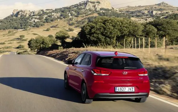 Hyundai i30 III-6