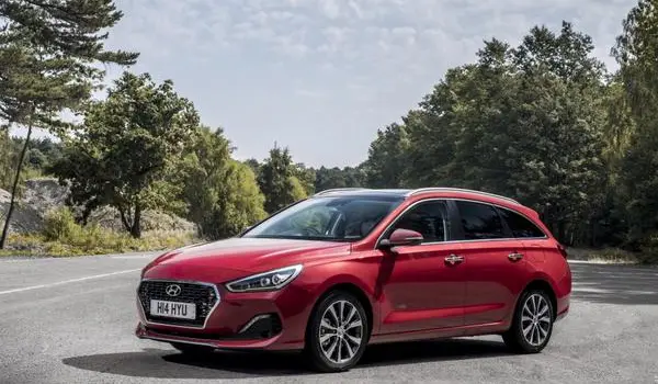 Hyundai i30 III CW (facelift 2019)-3