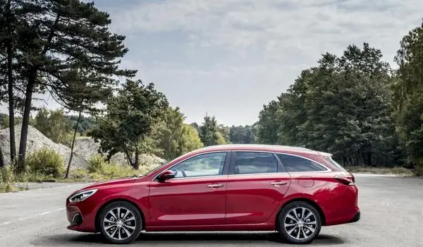 Hyundai i30 III CW (facelift 2019)-5