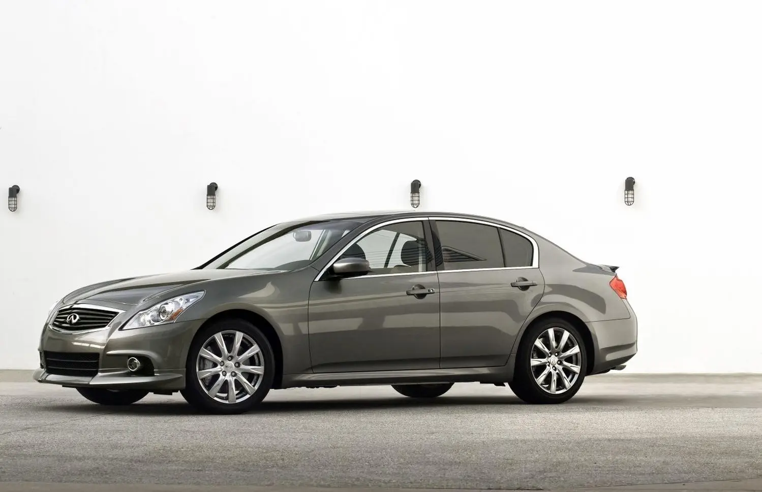 Infiniti G37 Sedan (V36, facelift 2009)-7