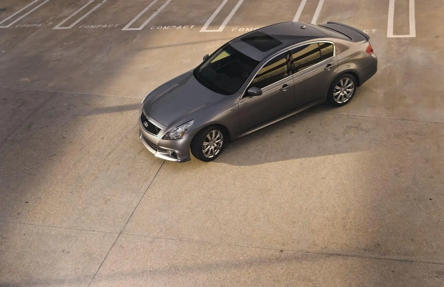 Infiniti G37 Sedan (V36, facelift 2009)-0