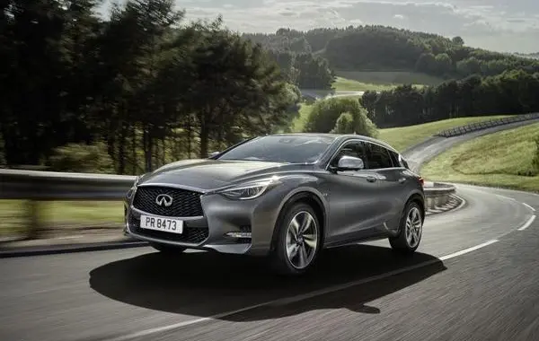 Infiniti Q30