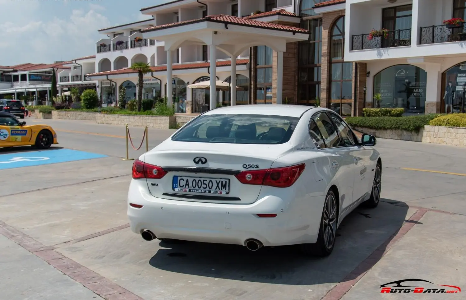 Infiniti Q50-5
