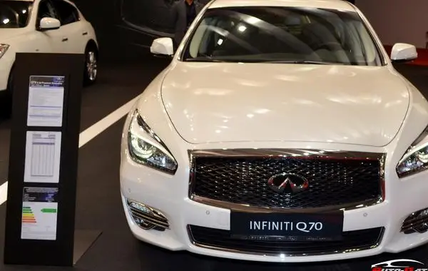 Infiniti Q70 (facelift 2014)-0