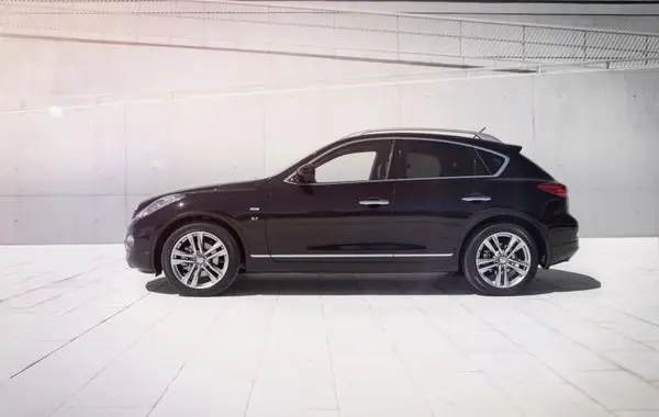 Infiniti QX50 I