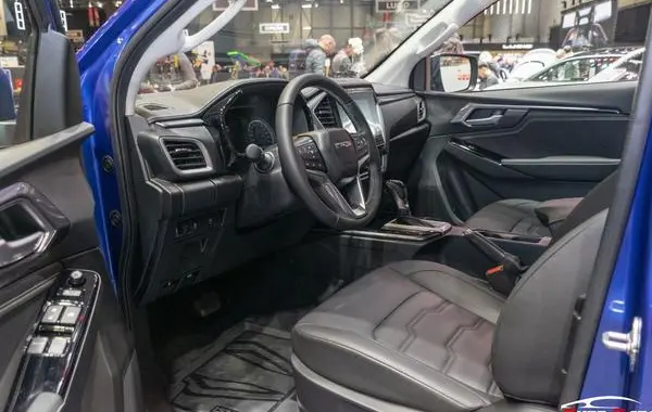 Isuzu D-Max III Space Cab-1