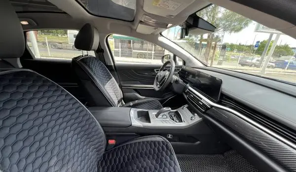 JMEV EVeasy Limo-8
