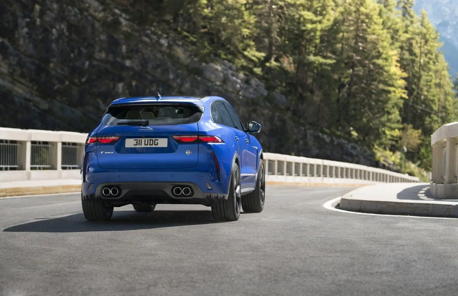 Jaguar F-Pace (facelift 2020)-6