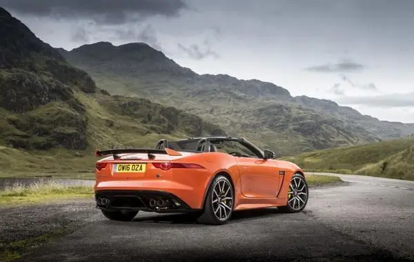 Jaguar F-type Convertible (facelift 2017)-0
