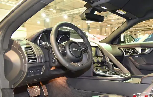 Jaguar F-type Coupe-1