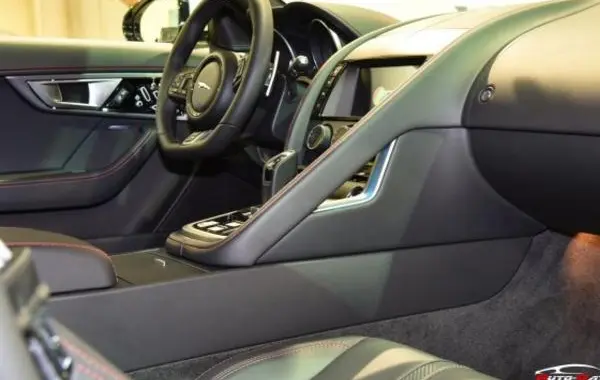 Jaguar F-type Coupe-5