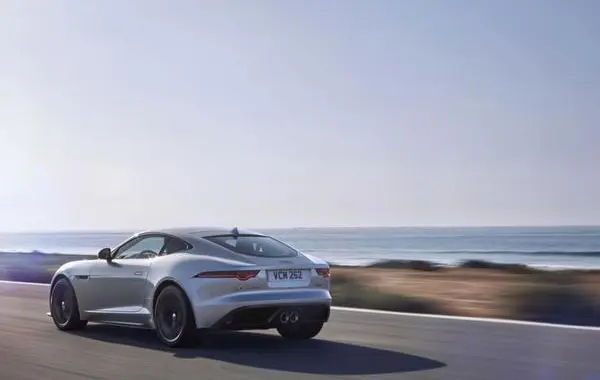 Jaguar F-type Coupe (facelift 2017)-0