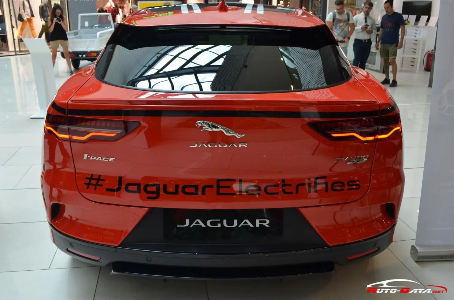 Jaguar I-Pace-2