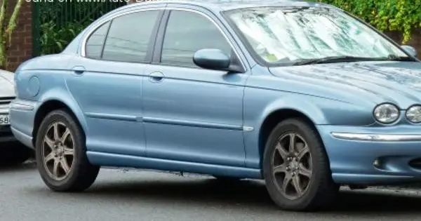 Jaguar X-type (X400)