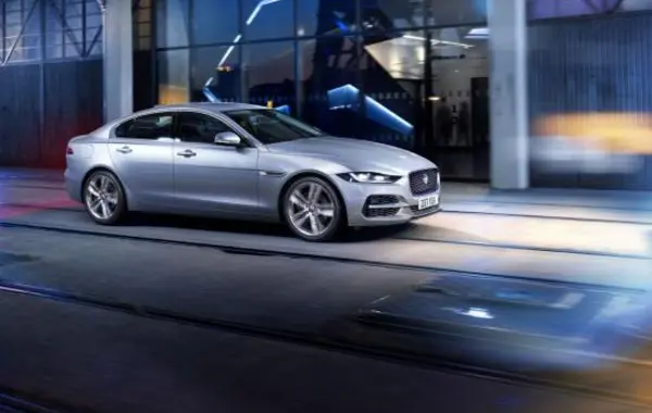 Jaguar XE (X760, facelift 2020)