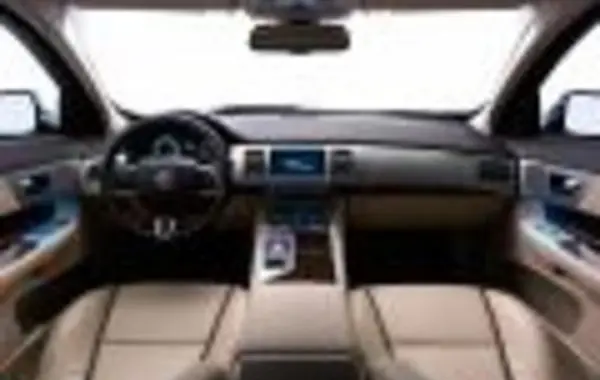 Jaguar XF Sportbrake (X250)-1