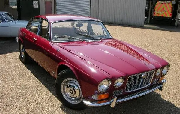 Jaguar XJ
