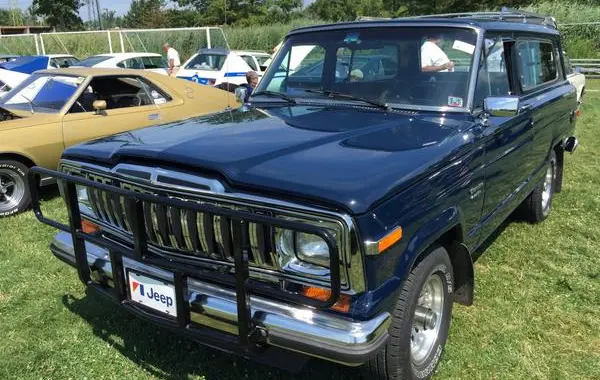 Jeep Cherokee I (SJ) 3-door-8