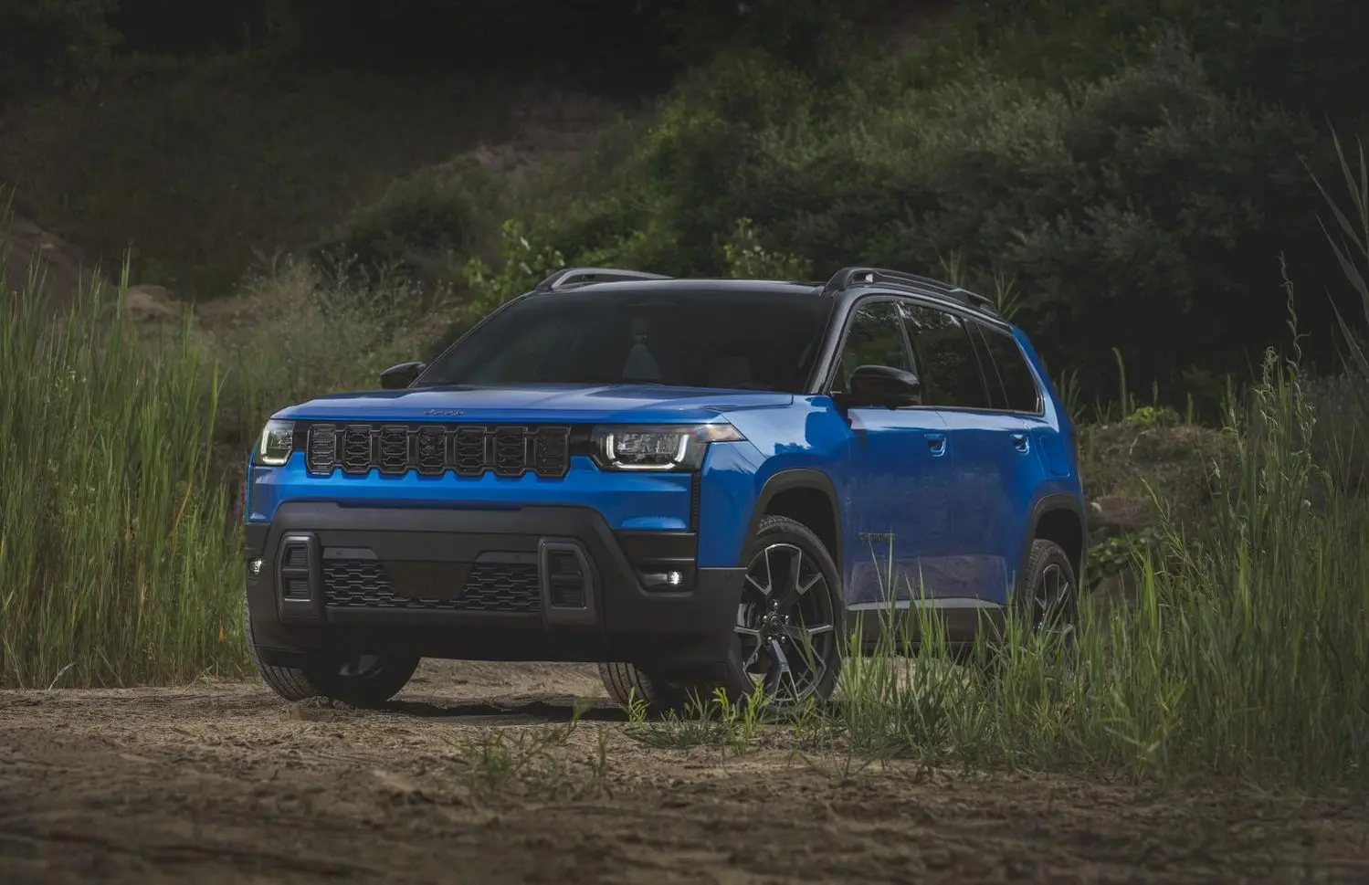 Jeep Cherokee VI (KM)-1