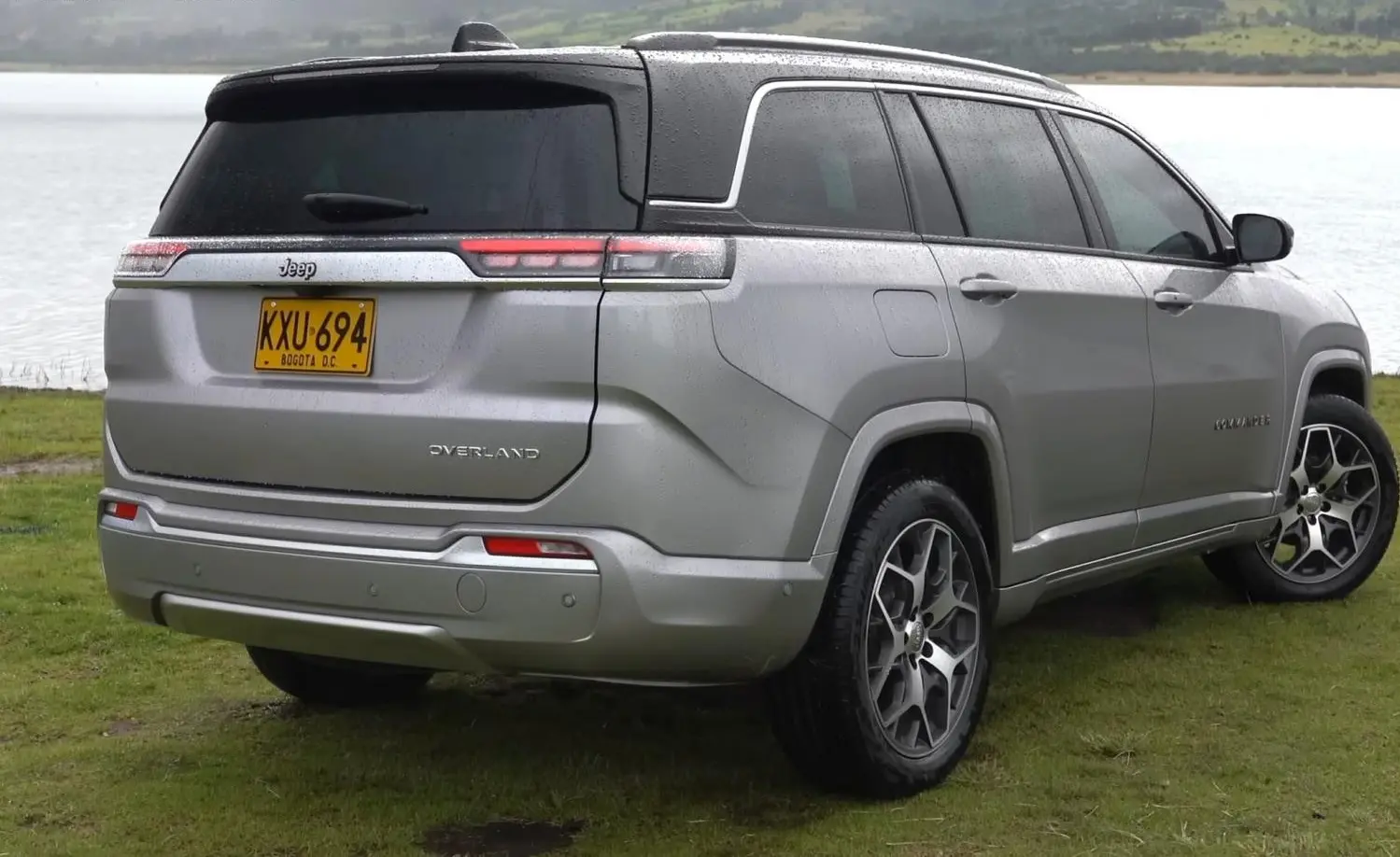 Jeep Commander (2022)-0