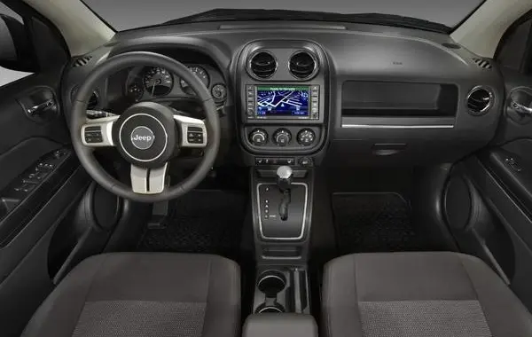 Jeep Compass I (MK, facelift 2011)-6