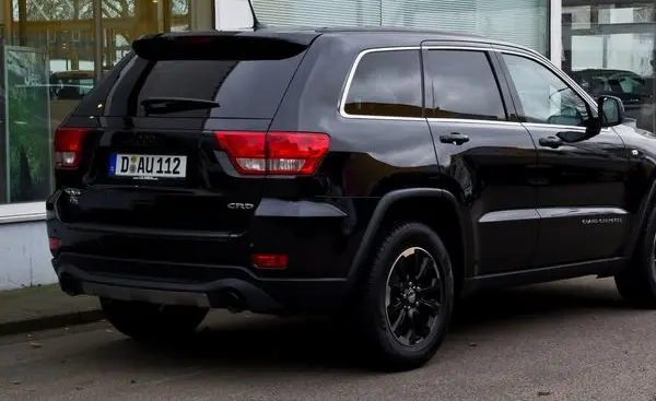 Jeep Grand Cherokee IV (WK2)-6