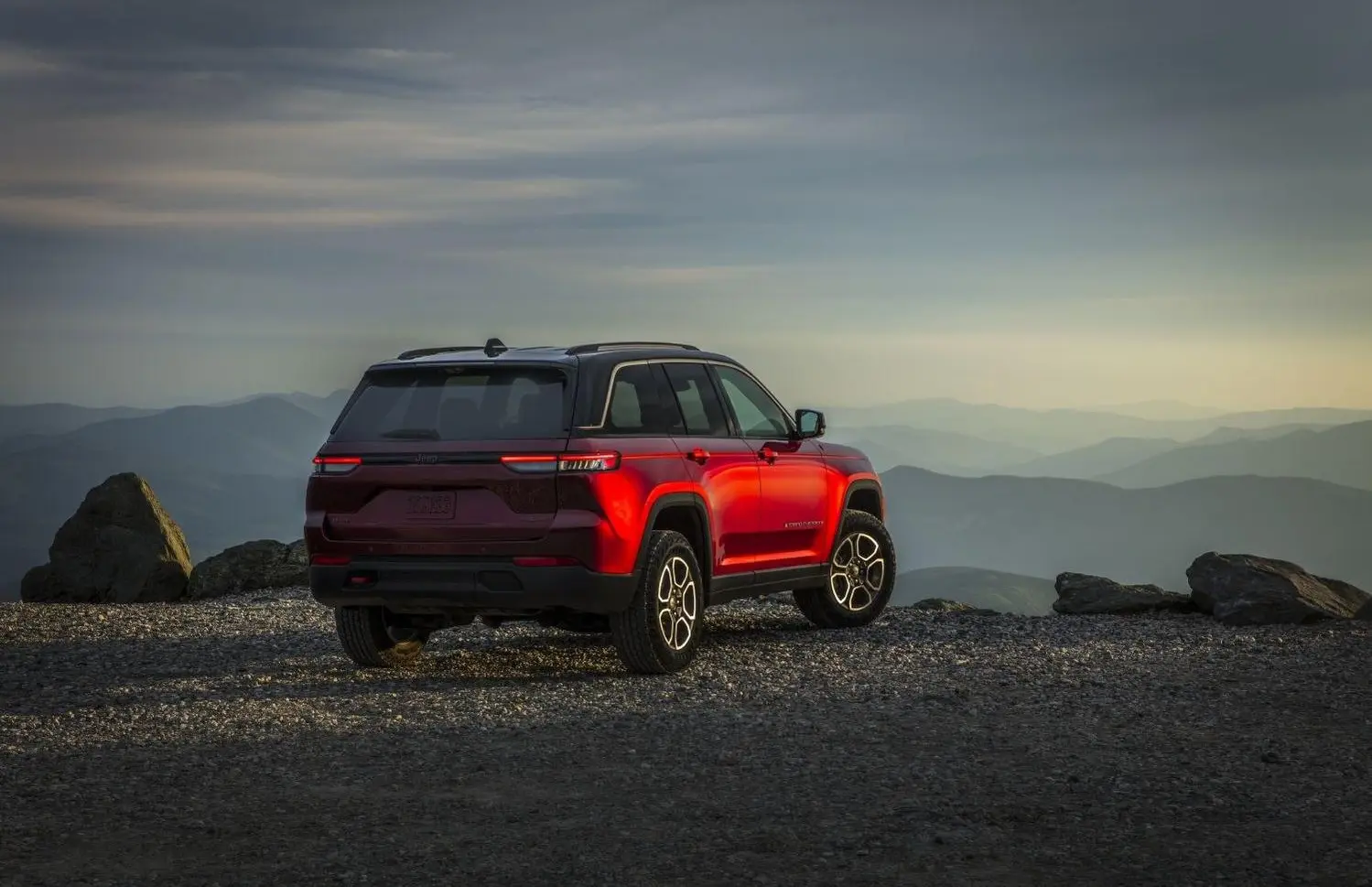 Jeep Grand Cherokee V (WL)-2