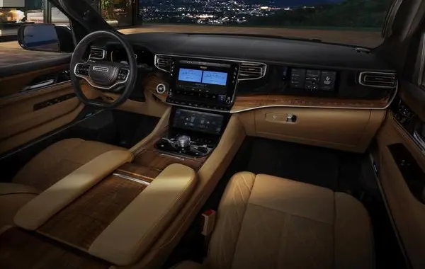 Jeep Grand Wagoneer (WS)-2