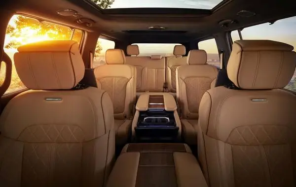 Jeep Grand Wagoneer (WS)-3