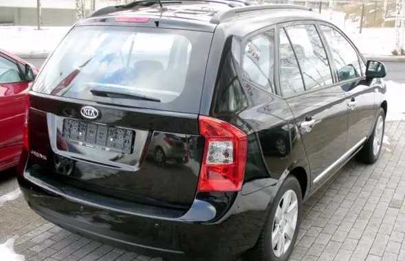 Kia Carens I-3