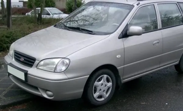 Kia Carens I