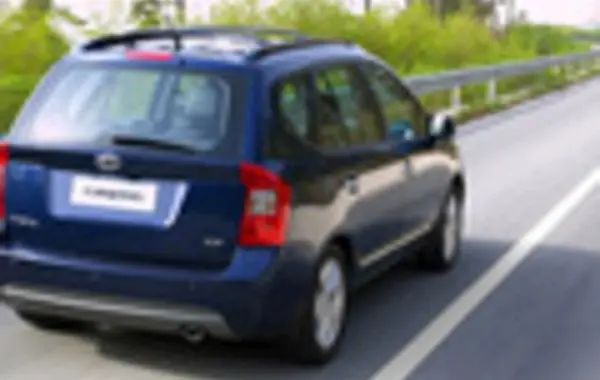 Kia Carens II-5