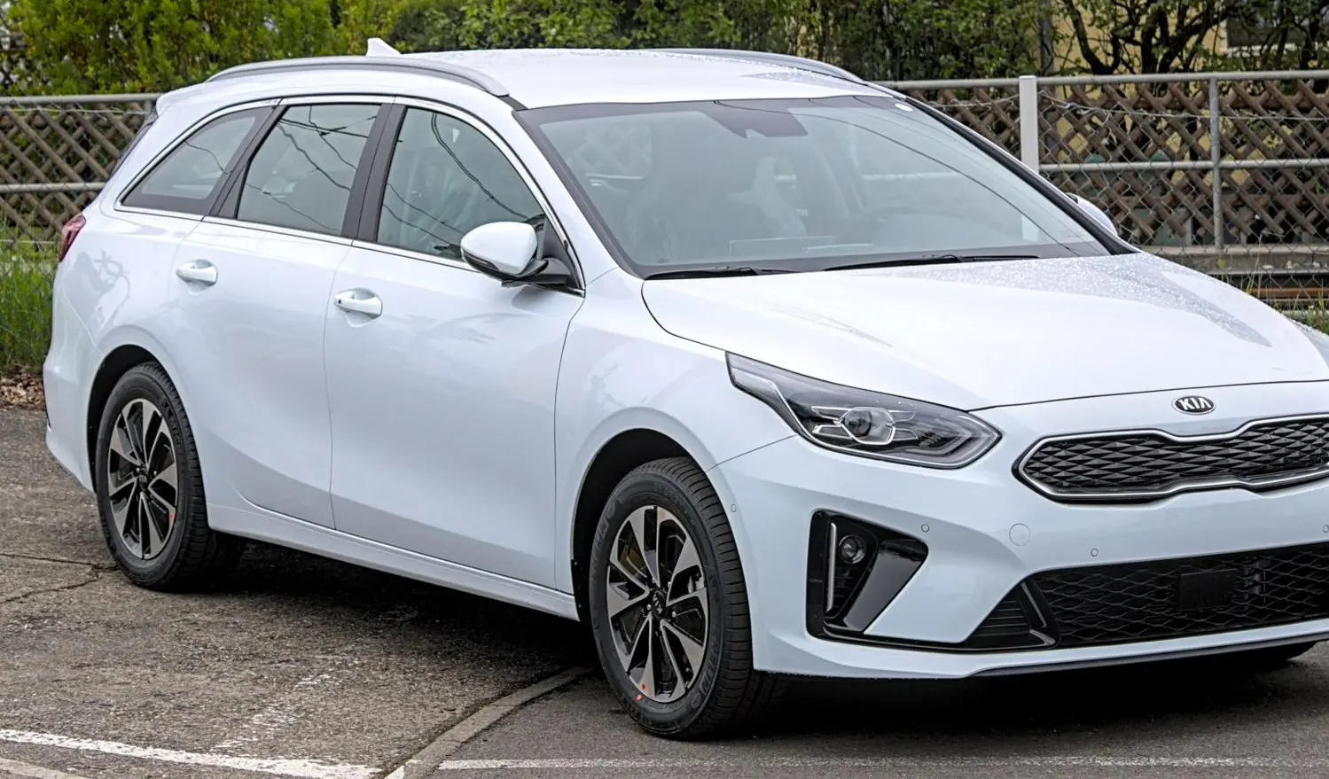 Kia Ceed III Sportswagon-3