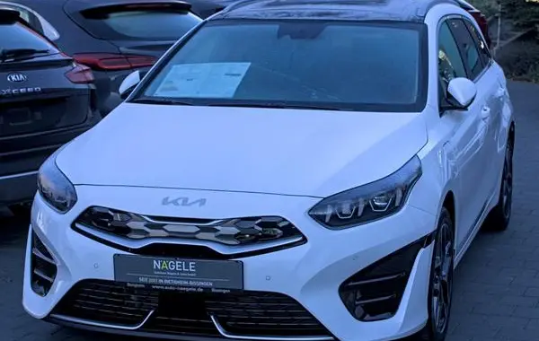 Kia Ceed III Sportswagon (facelift 2021)-3