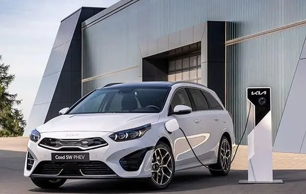 Kia Ceed III Sportswagon (facelift 2021)-5