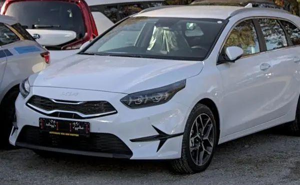 Kia Ceed III Sportswagon (facelift 2021)-1