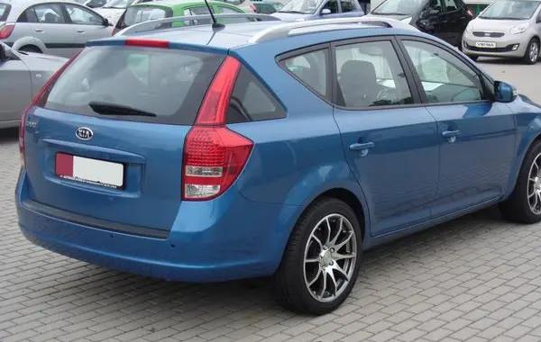 Kia Cee'd SW I (facelift 2009)-2