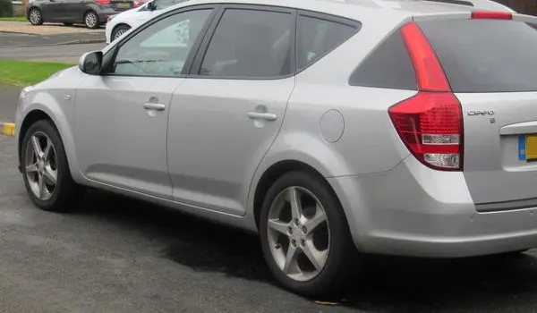 Kia Cee'd SW I (facelift 2009)-0