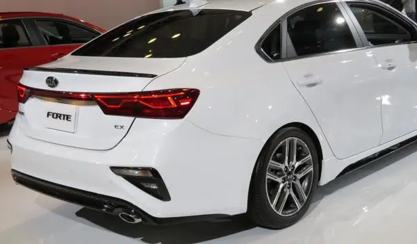 Kia Forte III-0