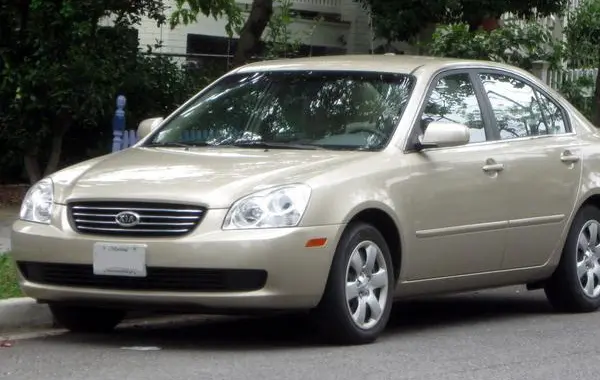 Kia Optima II-1