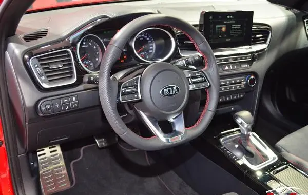 Kia ProCeed III-8