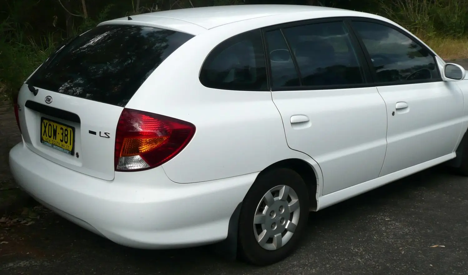 Kia Rio I Hatchback (DC)-2