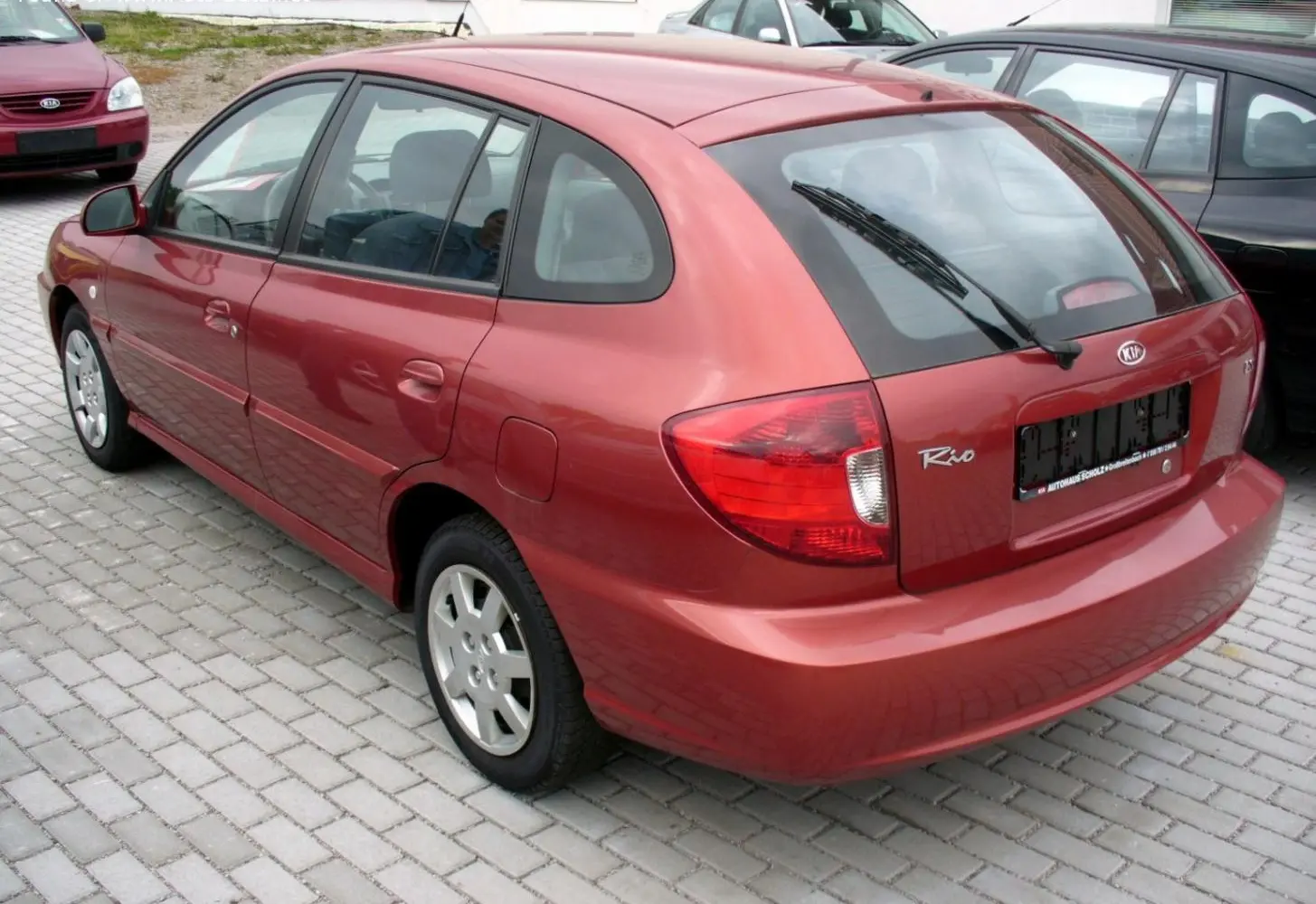Kia Rio I Hatchback (DC, facelift 2002)-2