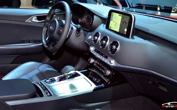 Kia Stinger-3