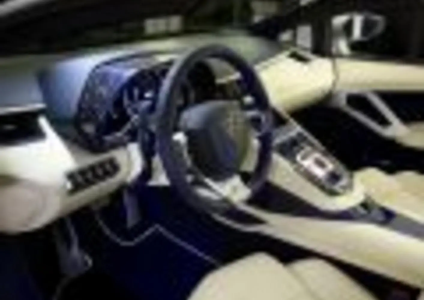 Lamborghini Aventador LP 700-4 Roadster-3